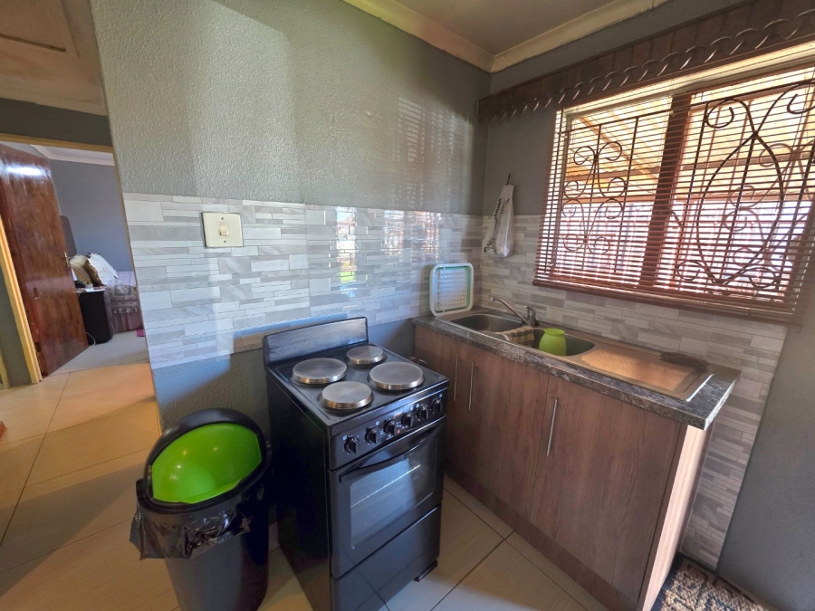 3 Bedroom Property for Sale in Bohlokong Free State